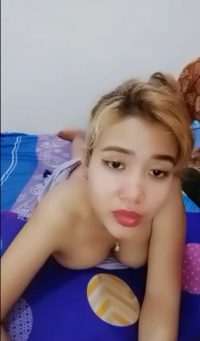 Pipit sedang Live di paksa ngentot sama Suami