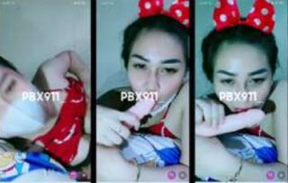 Dhiana Cantik Mendesah Omek Sepong Dildo